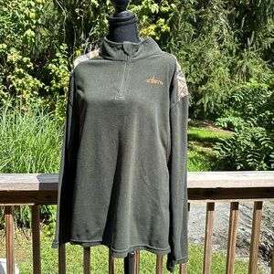 Men’s Habit forest green camo shoulder pullover 3/4 fleece xl